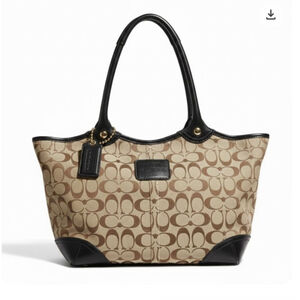 Coach Signature Canvas Bag Purse